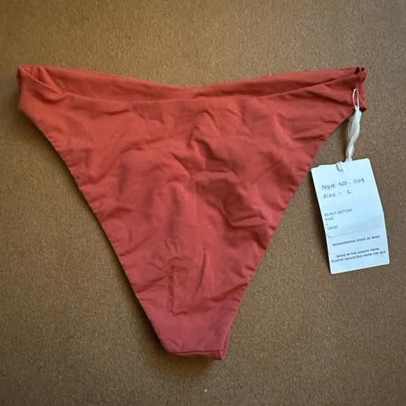 OHOY Swim Beirut Bikini Bottom in Riad Rust Size L - Picture 3 of 5
